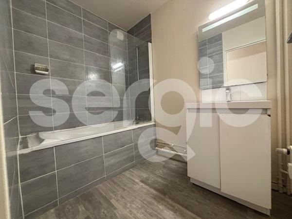 Location 3 Pieces 65 60200 Compiegne 43 0211 01 5062