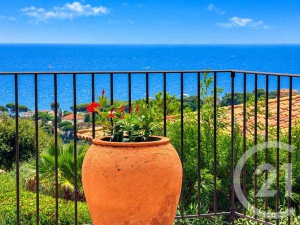 Maison à vendre  8 pièces - 180 m 2   LES ISSAMBRES  - 83