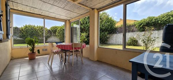 Maison à vendre  3 pièces - 73 m 2   TOURVES  - 83