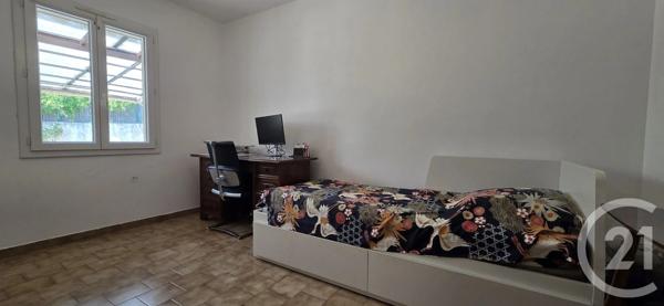 Maison à vendre  3 pièces - 73 m 2   TOURVES  - 83