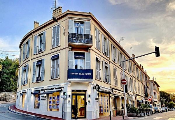 Appartement F2 à vendre  2 pièces - 35,39 m 2   MOUGINS  - 06