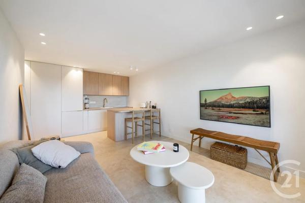 Appartement F2 à vendre  2 pièces - 35,39 m 2   MOUGINS  - 06