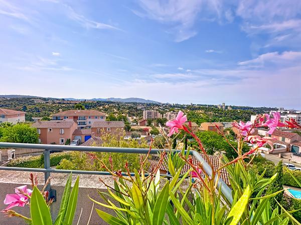 À vendre  T4 en Duplex 13013 Technopôle Château-Gombert, vue panoramique