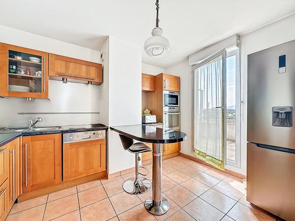 À vendre  T4 en Duplex 13013 Technopôle Château-Gombert, vue panoramique