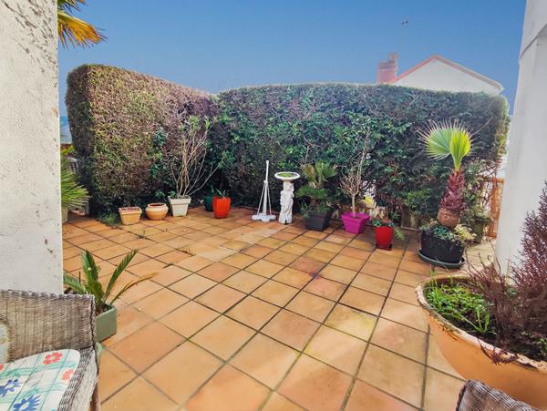 Maison sur sous-sol proche des commodités