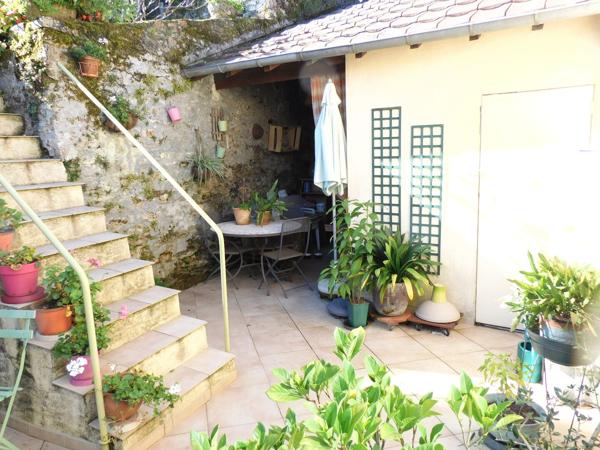 87500 SAINT YRIEIX-LA-PERCHE - Maison de 93 m², à vendre.