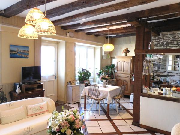 87500 SAINT YRIEIX-LA-PERCHE - Maison de 93 m², à vendre.