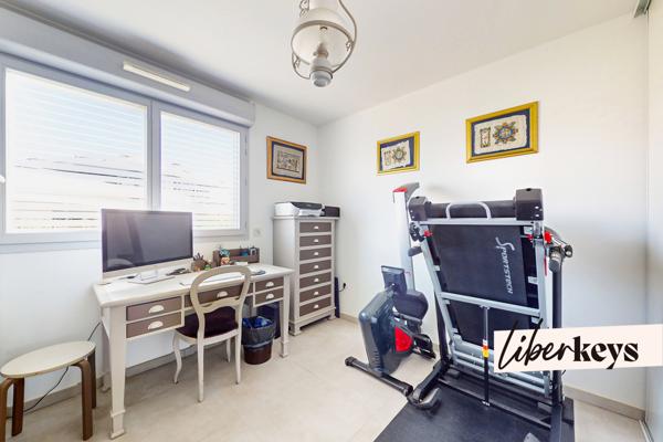 PUGET-SUR-ARGENS (83) / T5 110m² / Terrasse 144 m² / Piscine / Vue imprenable