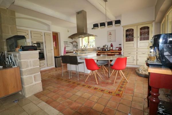 Maison à vendre 9 pièces MONTMEYRAN (26)