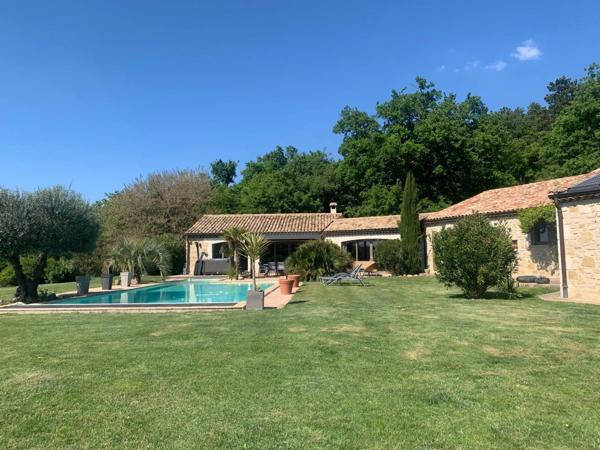 Maison à vendre 9 pièces MONTMEYRAN (26)
