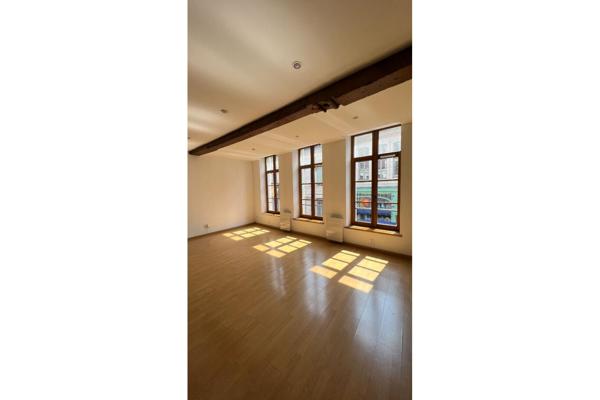 A LOUER : T3 à LILLE • • 1 070 € CC • Réf. G13-2