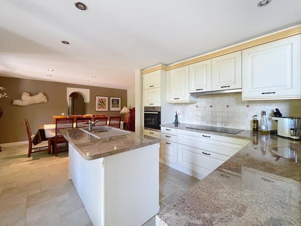 Villa d'architecte 6 chambres piscine