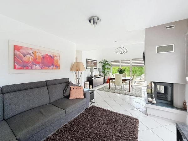 Maison familiale T5 de 190 m² avec jardin arboré, vue Salève & Jura COLLONGES SOUS SALEVE (74)