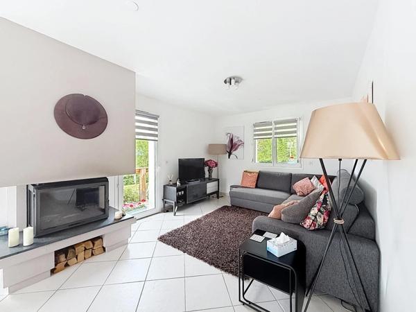 Maison familiale T5 de 190 m² avec jardin arboré, vue Salève & Jura COLLONGES SOUS SALEVE (74)