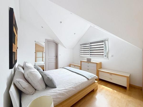 Maison familiale T5 de 190 m² avec jardin arboré, vue Salève & Jura COLLONGES SOUS SALEVE (74)
