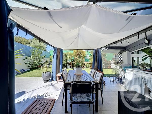Maison à vendre  5 pièces - 122,30 m 2   ANTIBES  - 06
