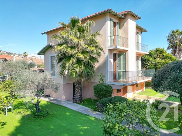 Maison à vendre  5 pièces - 122,30 m 2   ANTIBES  - 06