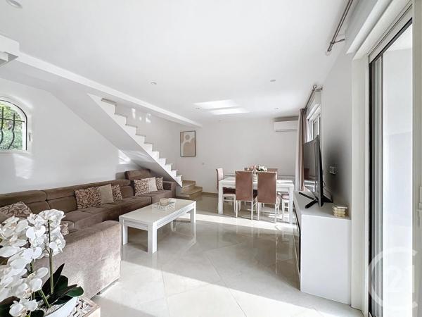 Maison à vendre  5 pièces - 122,30 m 2   ANTIBES  - 06