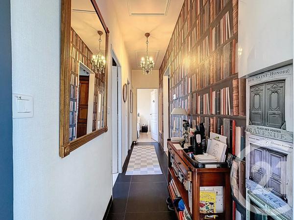 Maison à vendre  5 pièces - 122,30 m 2   ANTIBES  - 06