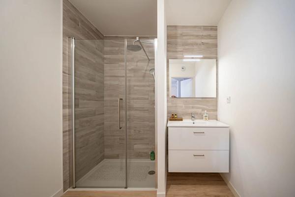 BEL APPARTEMENT Récent Royan