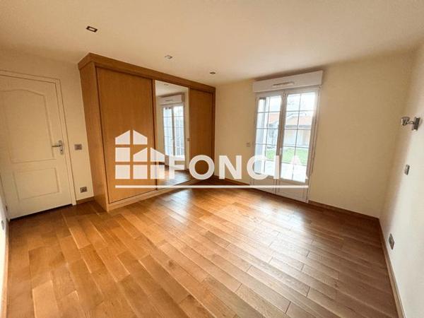À vendre Maison 5 pièces 131 m² - Paray-vieille-poste 91550