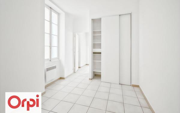 Appartement à vendre    2 pièces • 30 m2 Béziers