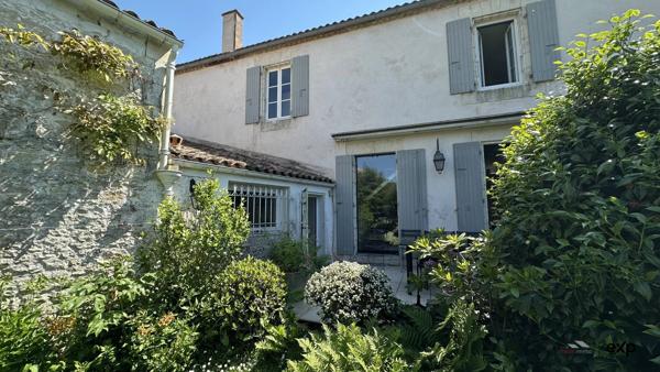 MAISON DE CHARME À L'HOUMEAU