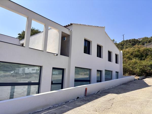 Fonds De Commerce
        
        - 68 m² 13 440 € *