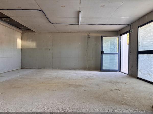 Fonds De Commerce
        
        - 68 m² 13 440 € *
