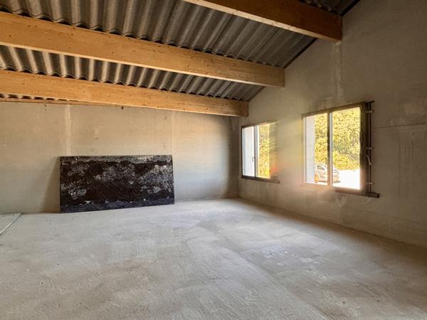 Fonds De Commerce
        
        - 68 m² 13 440 € *