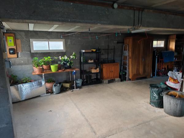 Maison avec sous-sol et terrain à Écueillé