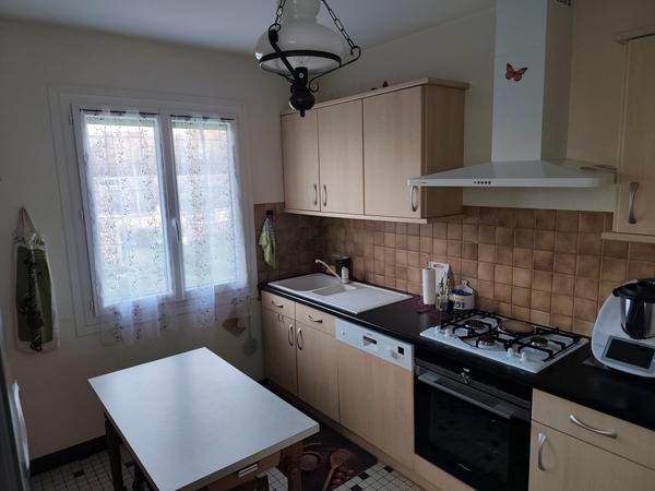 Maison avec sous-sol et terrain à Écueillé