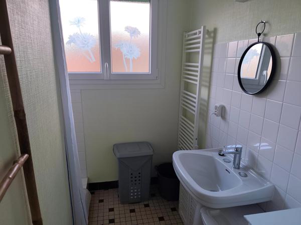 Maison avec sous-sol et terrain à Écueillé