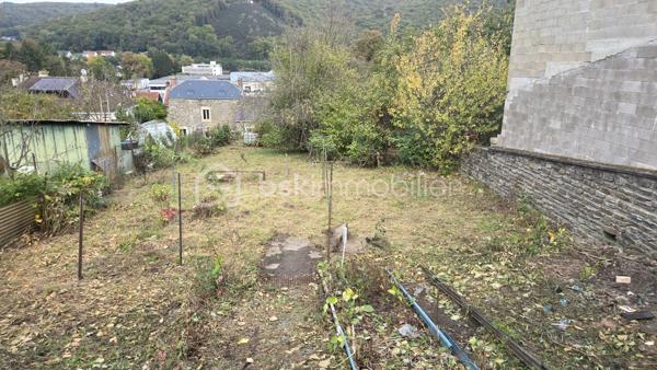 Maison de village de 520 m²