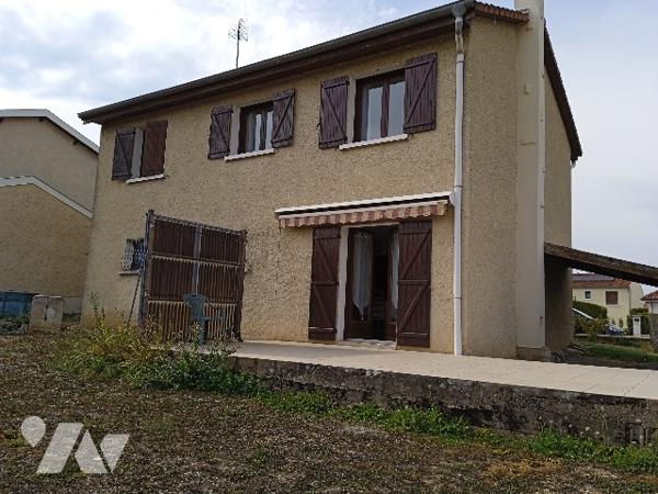 Maison individuelle située dans un secteur pavillonnaire