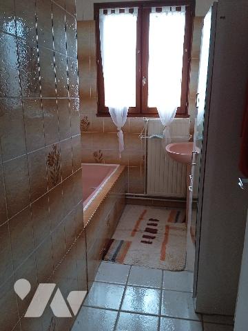 Maison individuelle située dans un secteur pavillonnaire