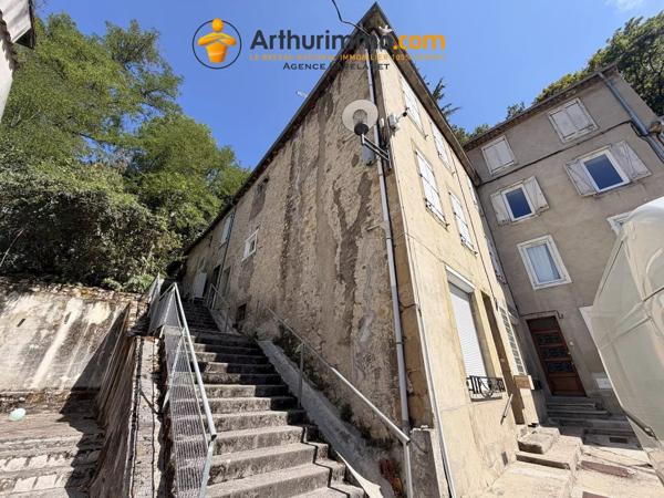 Vente                                                      Maison
                        
                     9 pièces                      197 m2                     à Lavelanet