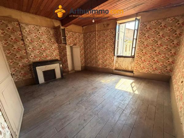 Vente                                                      Maison
                        
                     9 pièces                      197 m2                     à Lavelanet