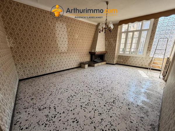 Vente                                                      Maison
                        
                     9 pièces                      197 m2                     à Lavelanet