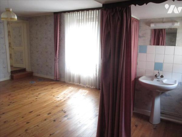 MAISON 4 CHAMBRES A PUSY