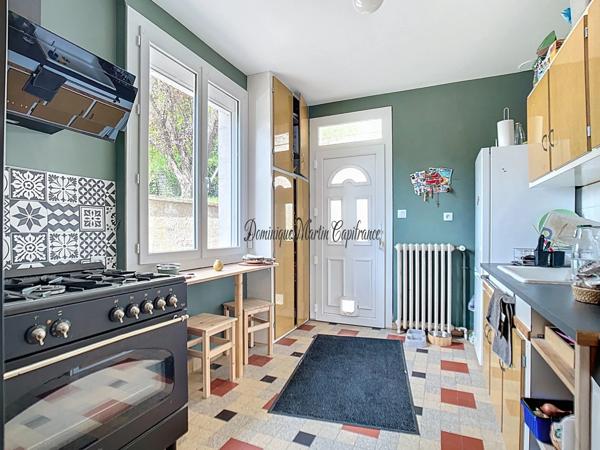 Maison familiale 4 pièces de 70m² avec dépendance en tuffeau et jardin arboré – PONCE SUR LE LOIR (72)