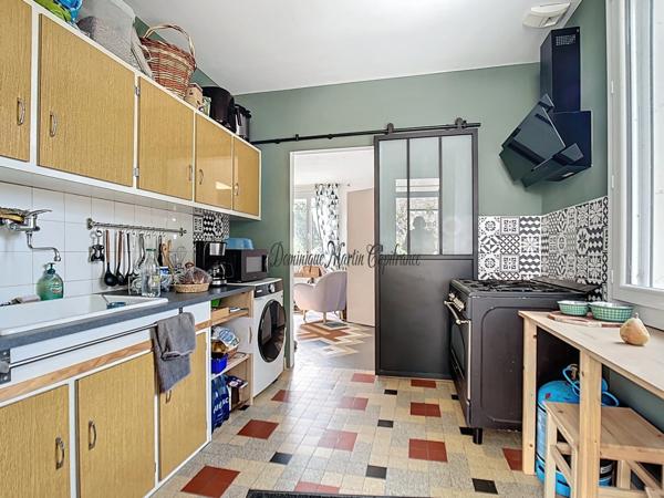 Maison familiale 4 pièces de 70m² avec dépendance en tuffeau et jardin arboré – PONCE SUR LE LOIR (72)