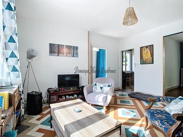 Maison familiale 4 pièces de 70m² avec dépendance en tuffeau et jardin arboré – PONCE SUR LE LOIR (72)