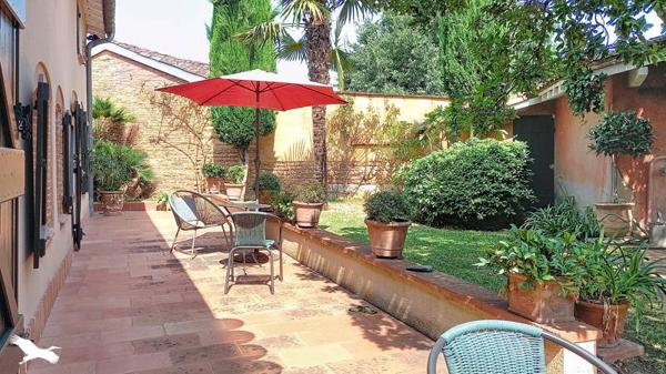 Maison à vendre 630 000 € Labastide-Saint-Pierre 8 p 148 m² DPE E