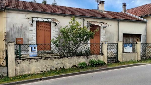 Maison à vendre à Champagne-Mouton (16350) - Charente