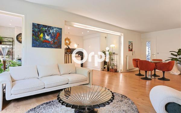 Maison à vendre    8 pièces • 300 m2 Tourcoing