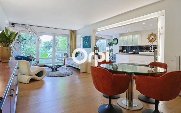 Maison à vendre    8 pièces • 300 m2 Tourcoing