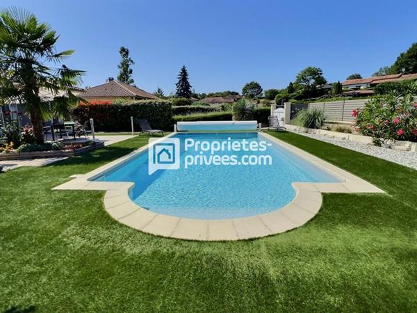 Superbe pavillon d'env. 186m² avec 6 ch., piscine et spacieuse terrasse au calme sur CHANCELADE (24650)