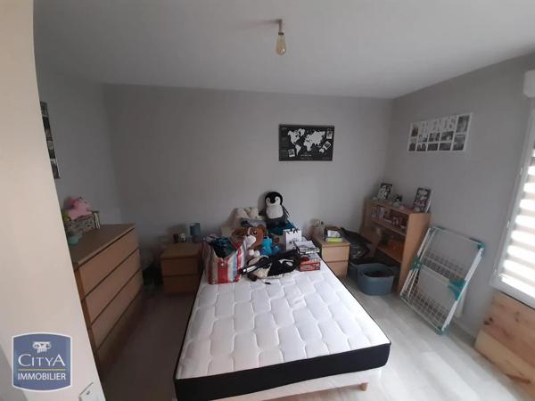 Appartement à louer 2 pièces 48.6m² Hénin-Beaumont (62110)