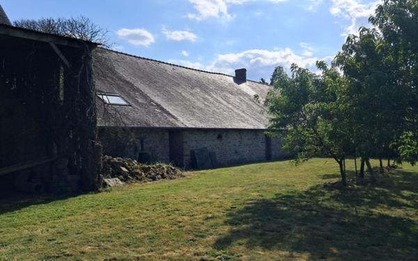 Maison à vendre    3 pièces • 100 m2 Thourie